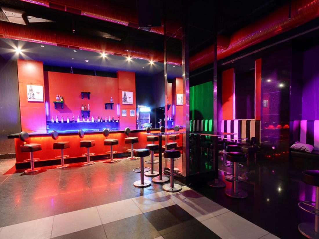 Disco - Bars - Food & Beverage - Delphin Diva