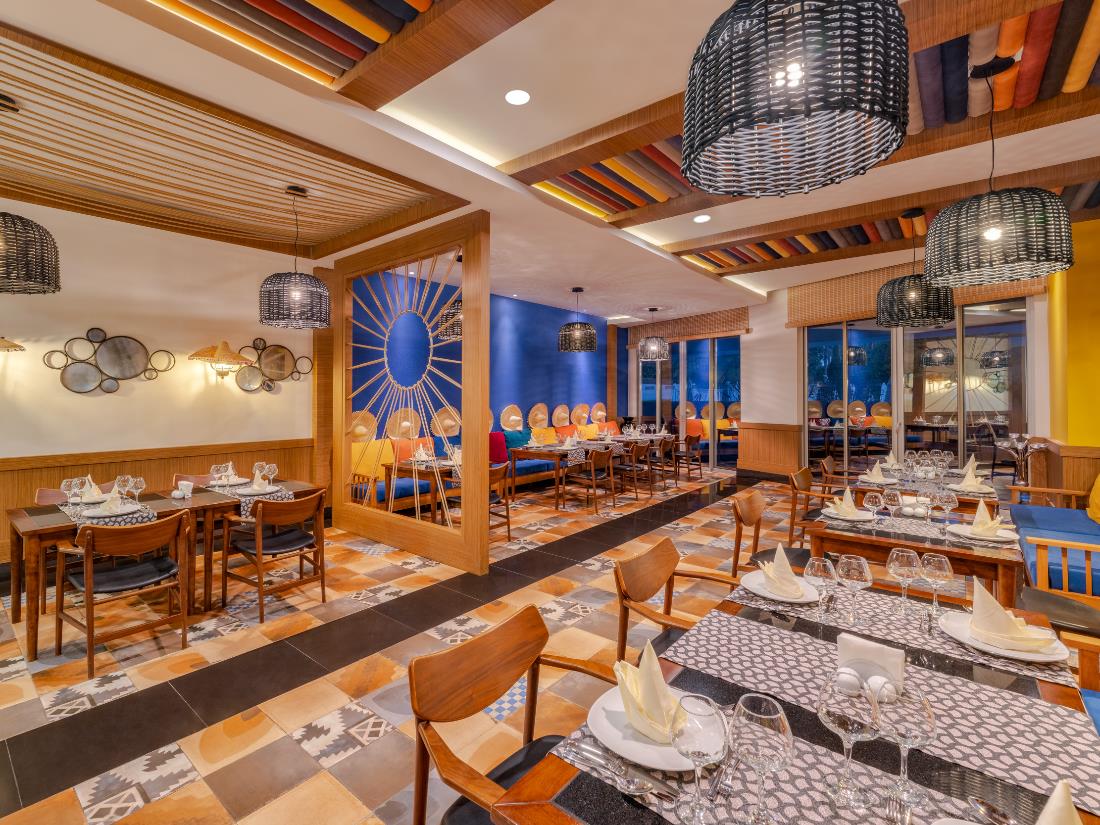 Restaurants - Food & Beverage - Delphin Platinum