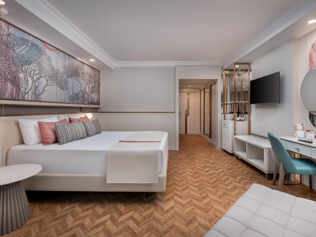 Standard Handicapped Room - Accommodation - Delphin Palace