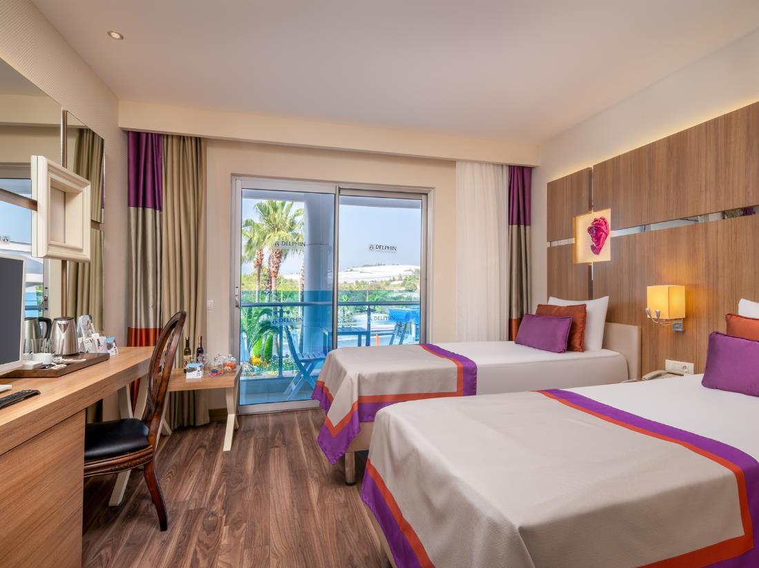 Standard Handicapped Room - Accommodation - Delphin Platinum
