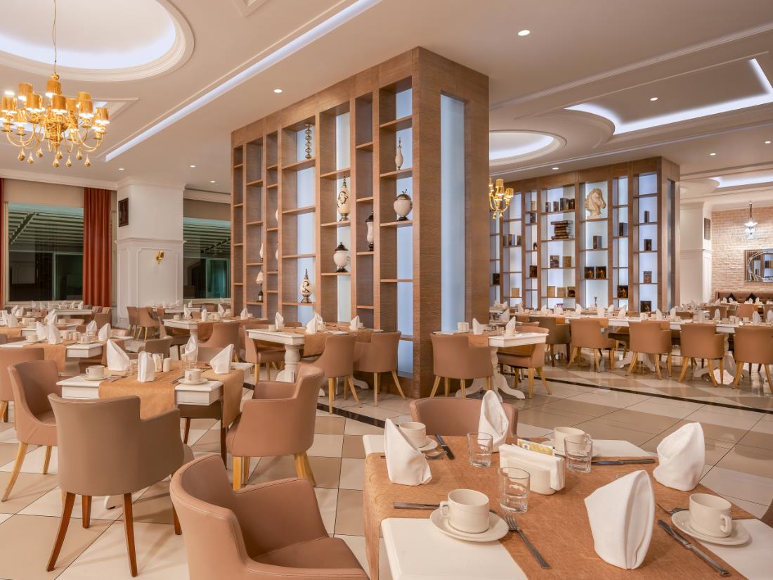 Restaurants - Food & Beverage - Delphin Imperial