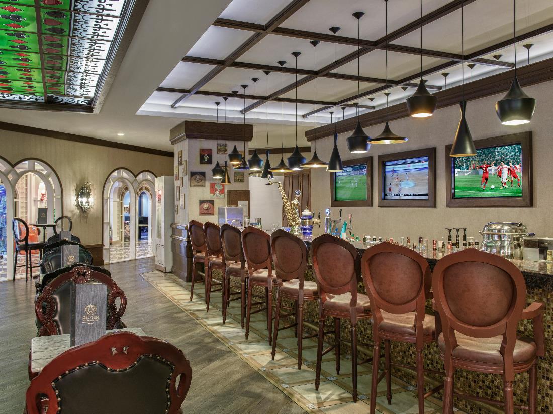 Bars - Food & Beverage - Delphin Imperial