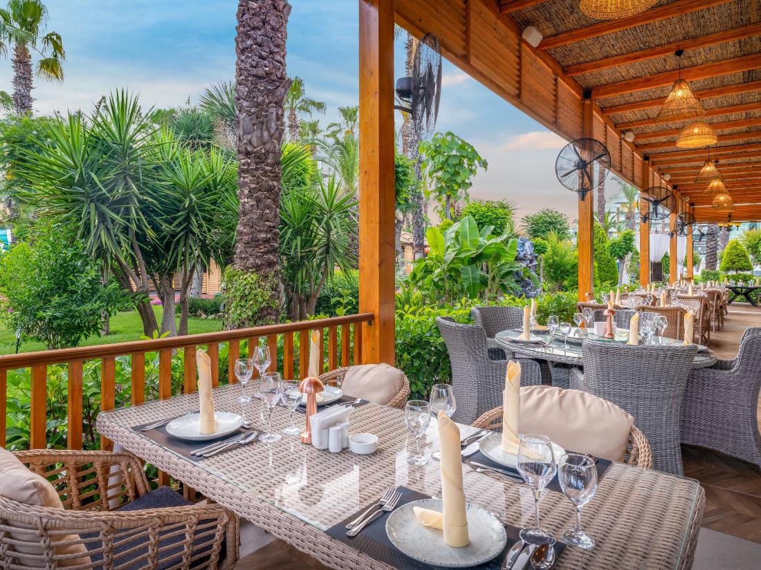Blue Fish (A'la Carte) - Restaurants - Food & Beverage - Delphin Palace
