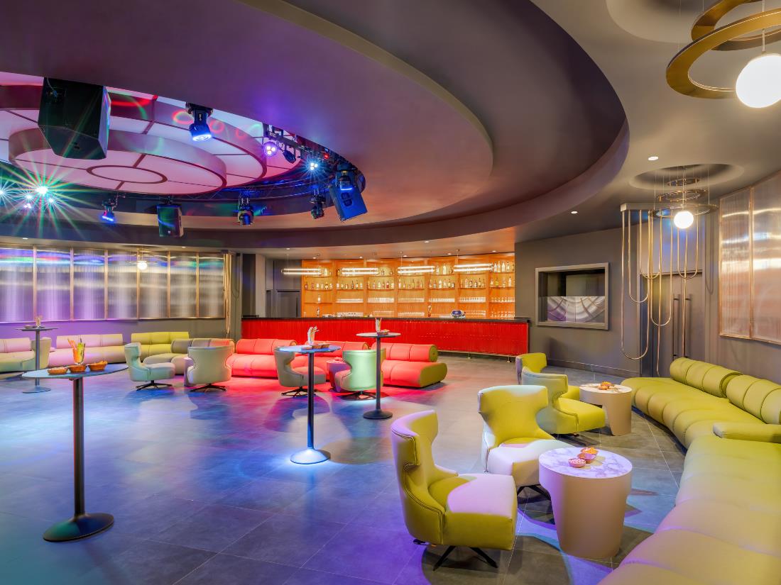 Velvet Midnight Disco - Bars - Food & Beverage - Delphin Palace