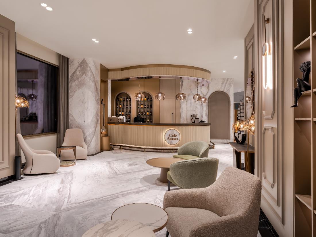 Cafe Aurora - Bars - Food & Beverage - Delphin Palace